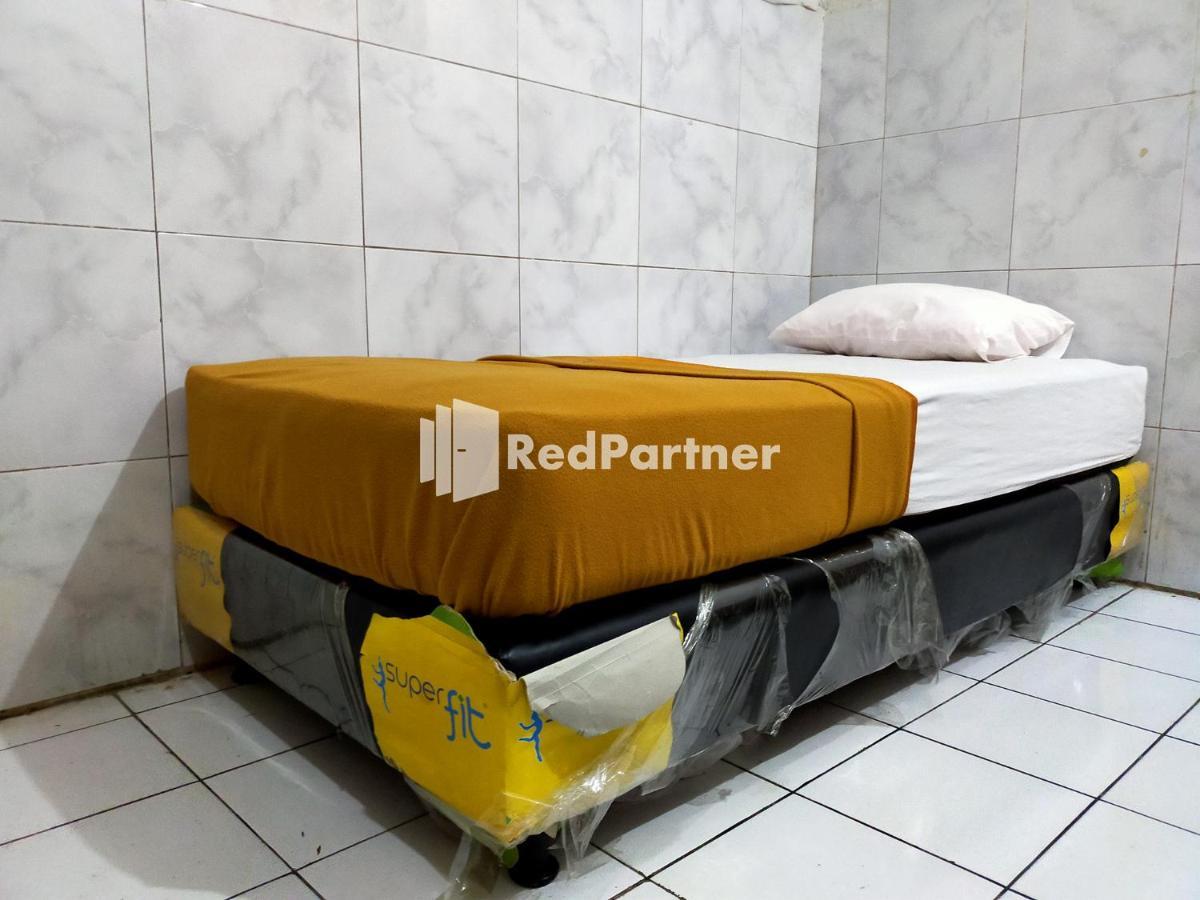 Hotel Ayu Lestari Ternate Redpartner Ngoại thất bức ảnh