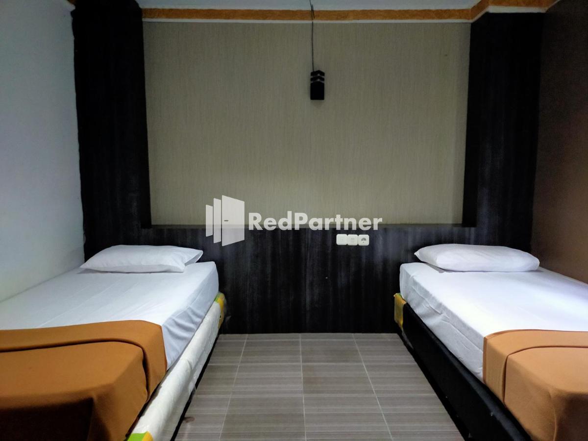 Hotel Ayu Lestari Ternate Redpartner Ngoại thất bức ảnh