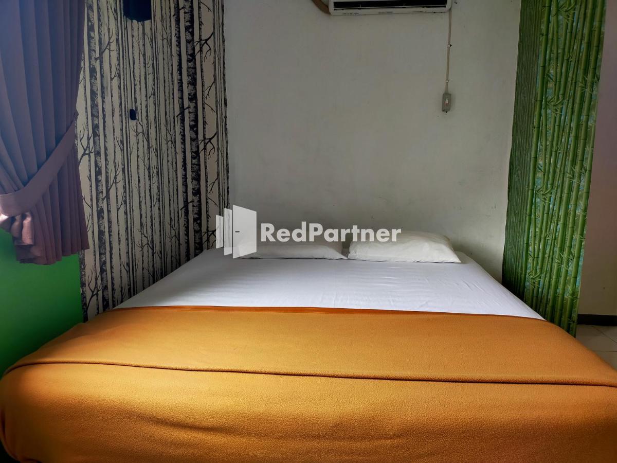 Hotel Ayu Lestari Ternate Redpartner Ngoại thất bức ảnh