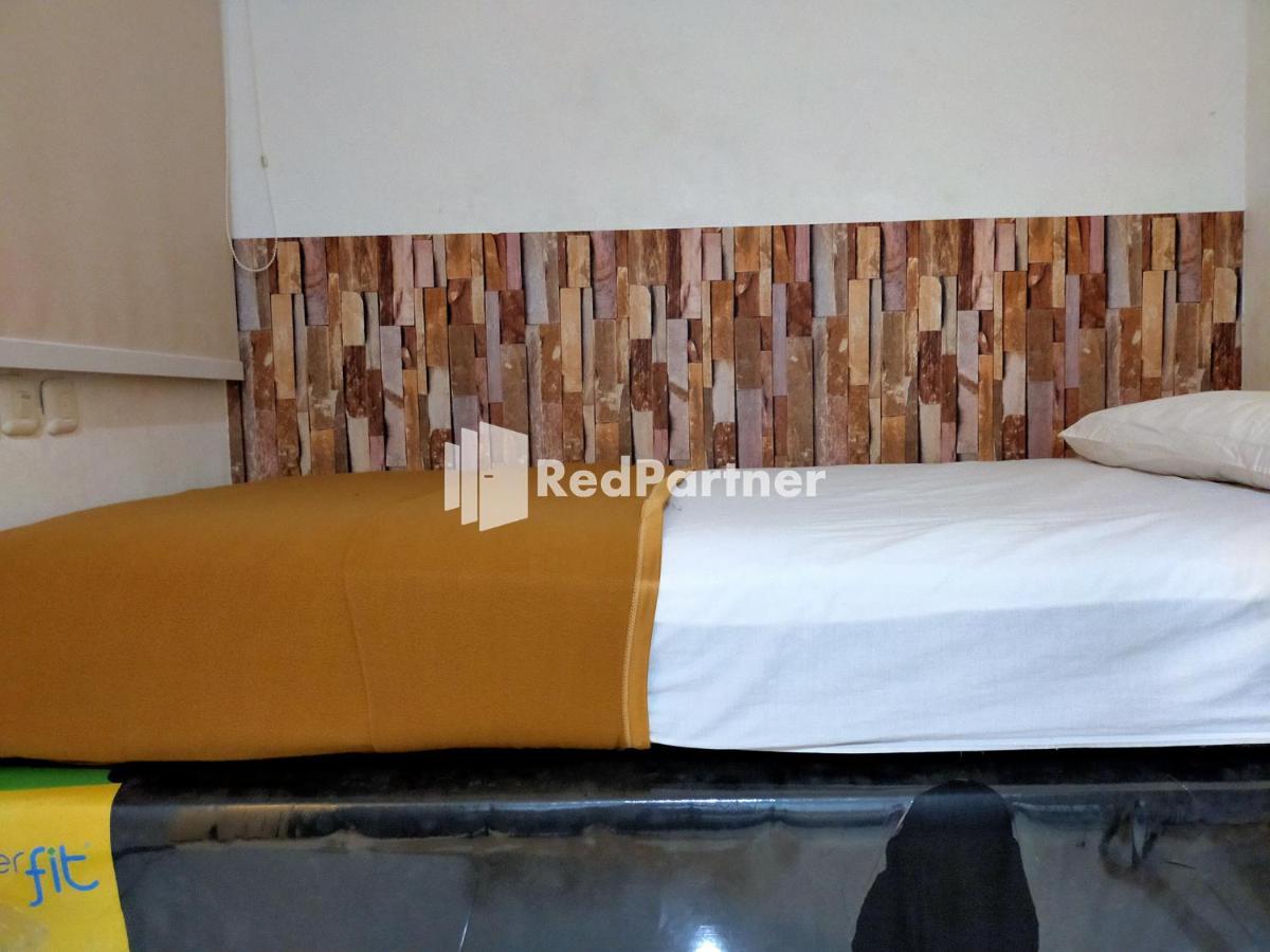 Hotel Ayu Lestari Ternate Redpartner Ngoại thất bức ảnh