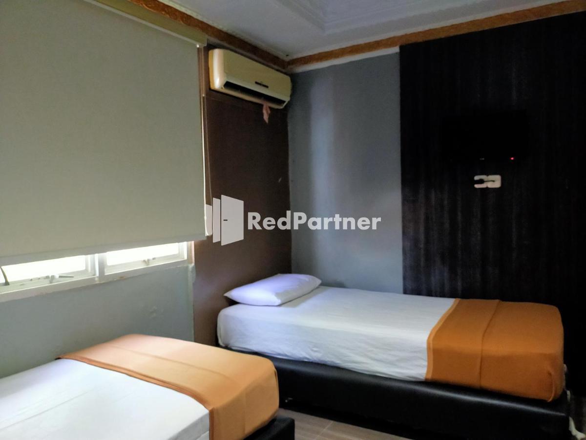 Hotel Ayu Lestari Ternate Redpartner Ngoại thất bức ảnh