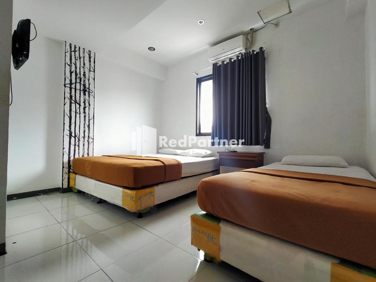 Hotel Ayu Lestari Ternate Redpartner Ngoại thất bức ảnh