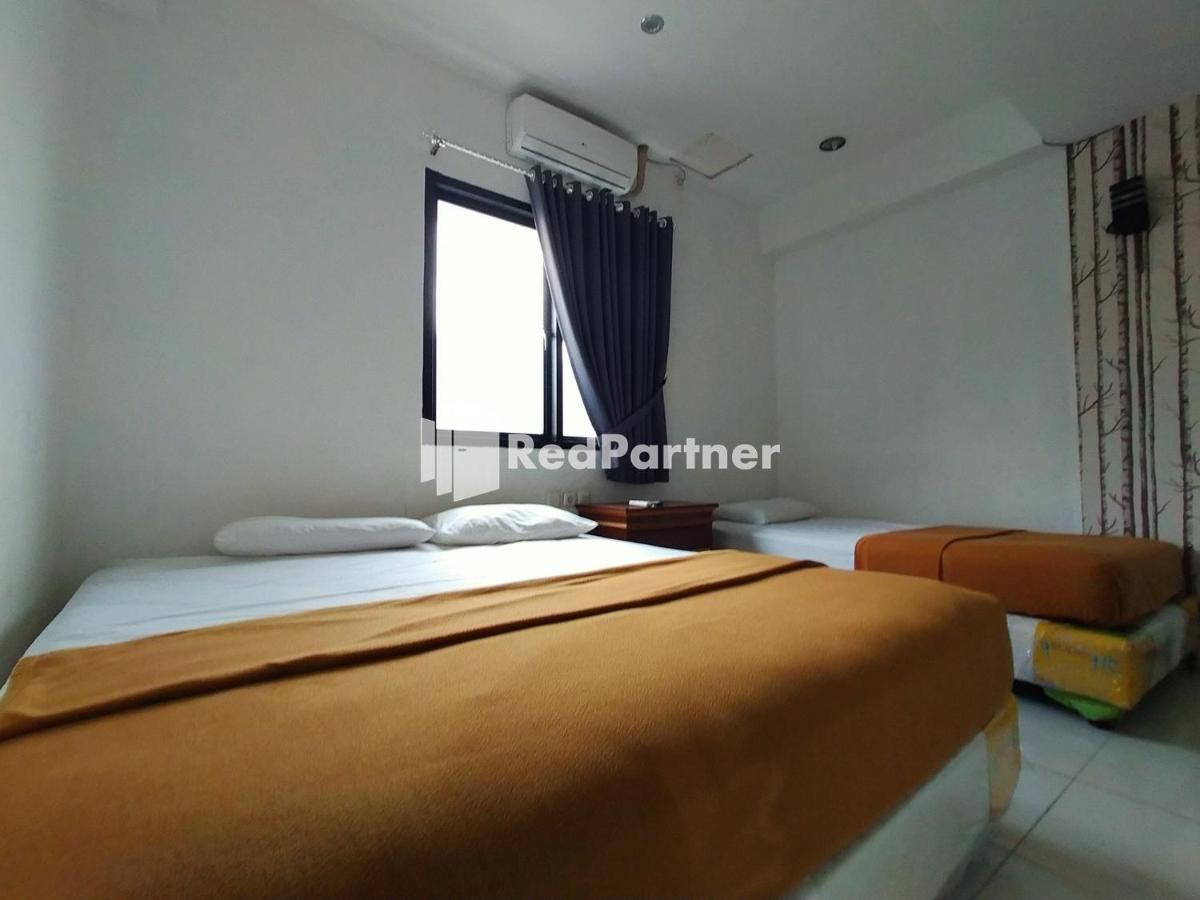 Hotel Ayu Lestari Ternate Redpartner Ngoại thất bức ảnh