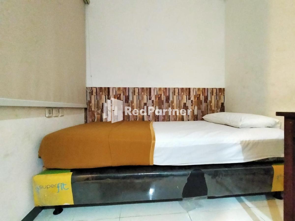 Hotel Ayu Lestari Ternate Redpartner Ngoại thất bức ảnh