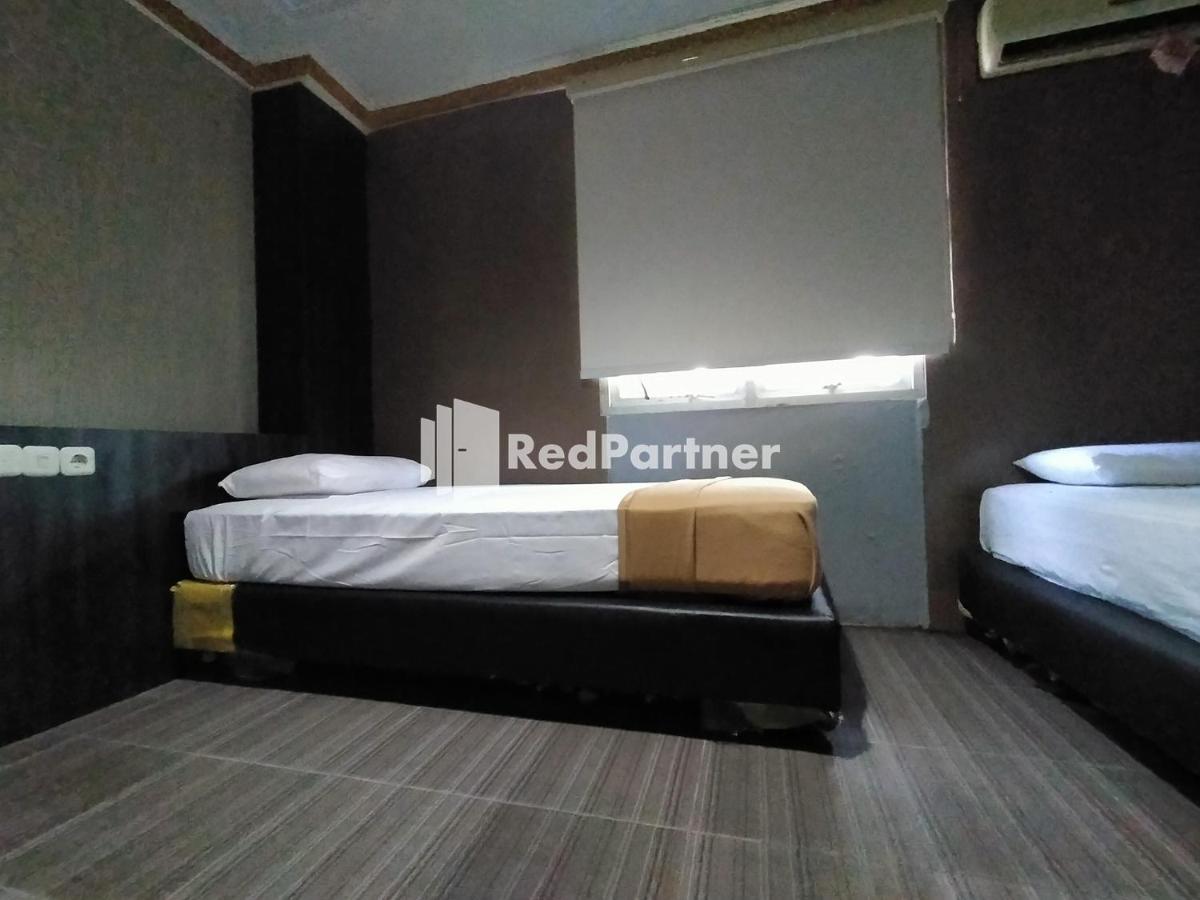 Hotel Ayu Lestari Ternate Redpartner Ngoại thất bức ảnh