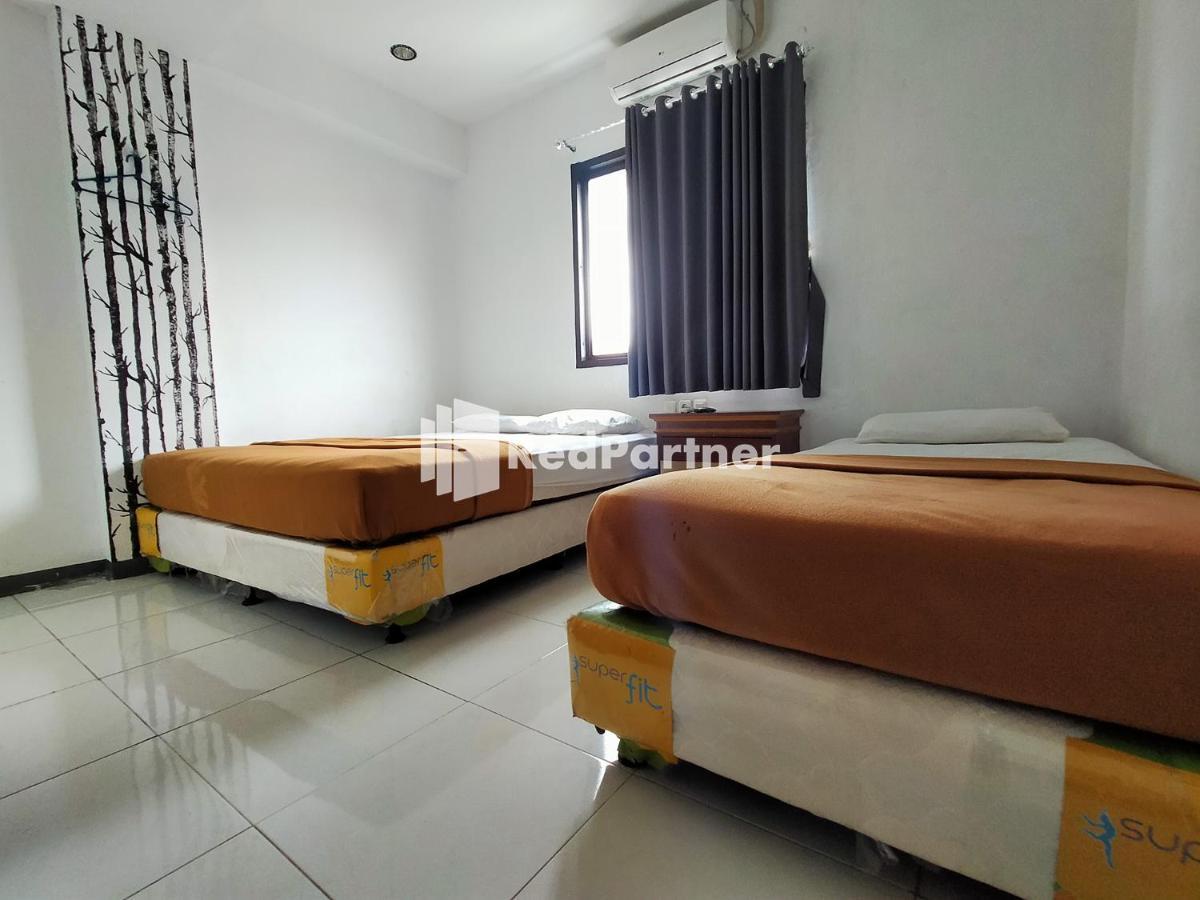 Hotel Ayu Lestari Ternate Redpartner Ngoại thất bức ảnh