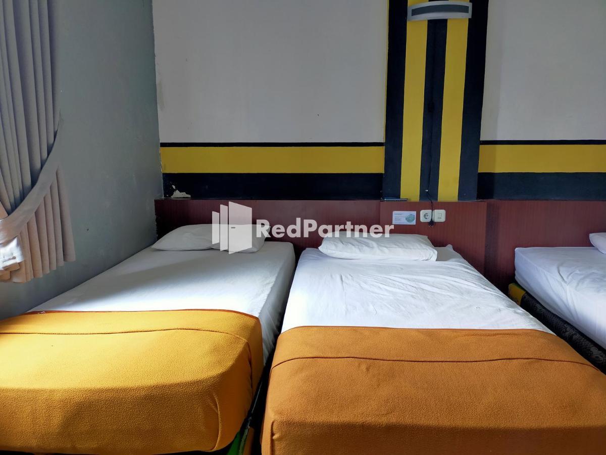 Hotel Ayu Lestari Ternate Redpartner Ngoại thất bức ảnh