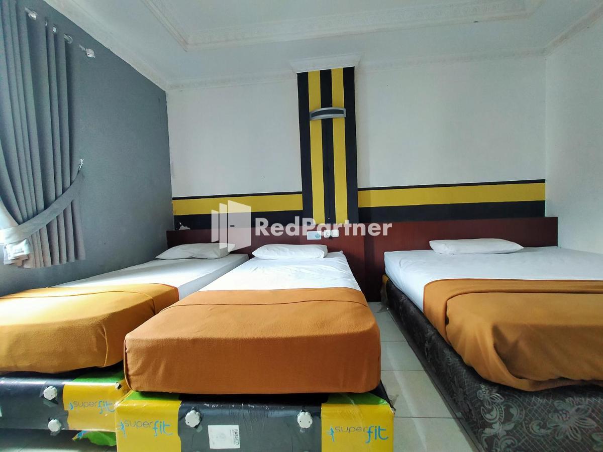 Hotel Ayu Lestari Ternate Redpartner Ngoại thất bức ảnh