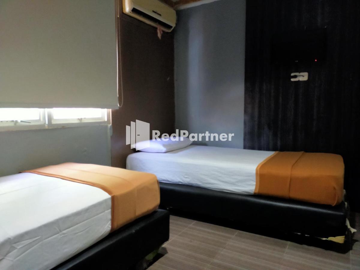 Hotel Ayu Lestari Ternate Redpartner Ngoại thất bức ảnh