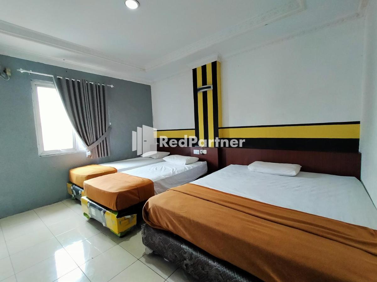 Hotel Ayu Lestari Ternate Redpartner Ngoại thất bức ảnh